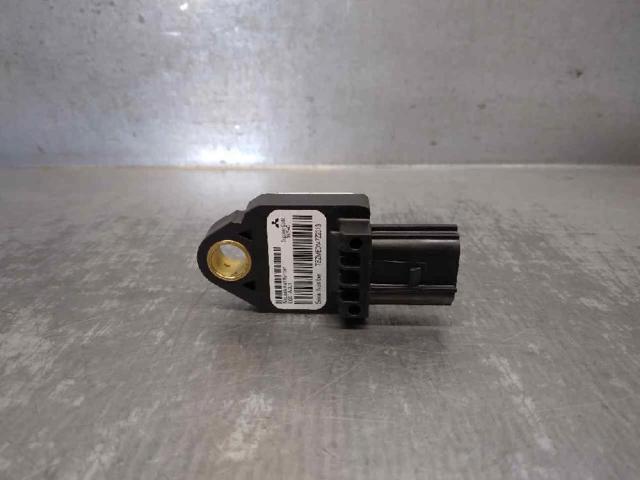 8651A001 Mitsubishi