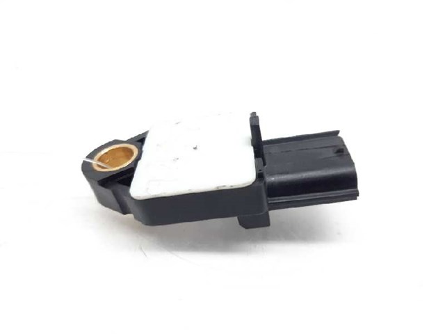 MITSUBISHI 8651A001 Sensor de airbag delantero  en stock Terrassa