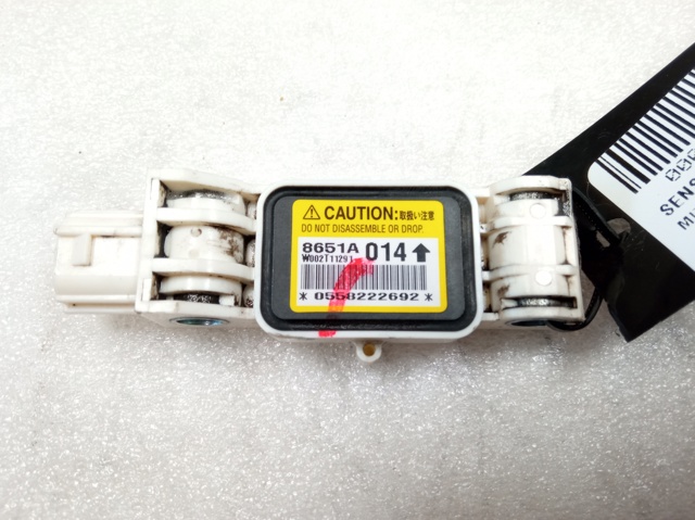 8651A014 Mitsubishi
