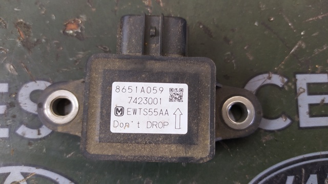 8651A059 Mitsubishi
