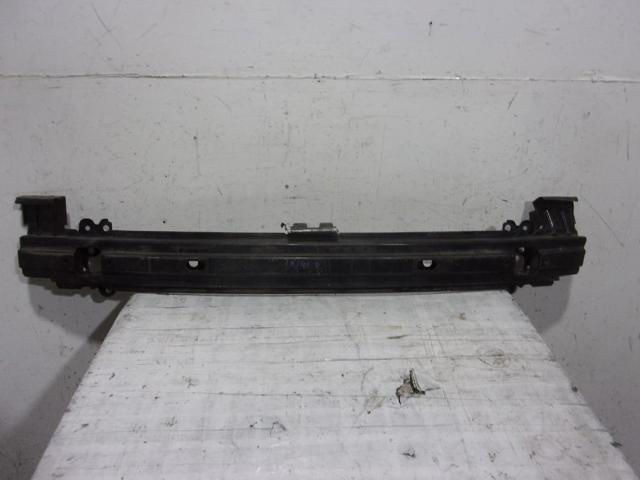 Refuerzo paragolpes delantero 8653007000 HYUNDAI