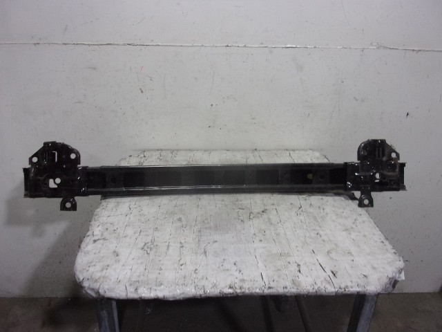 865302B010 HYUNDAI Refuerzo parachoque delantero comprar Bilbao