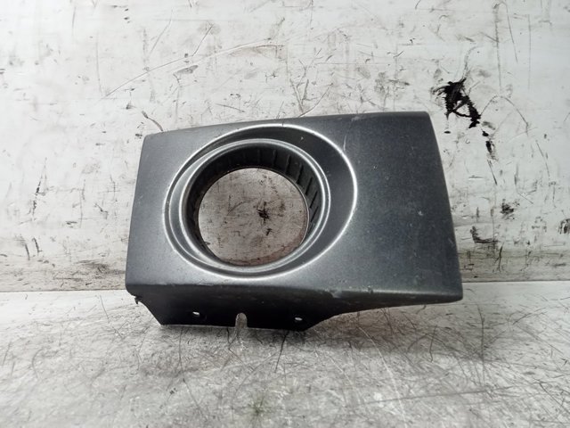 Rejilla de luz antiniebla delantera derecha 865582E000 HYUNDAI