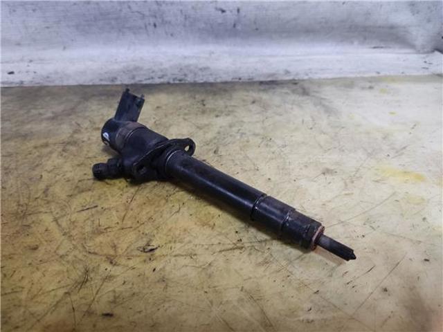 8658352 VOLVO Inyector de combustible  disponible Alicante