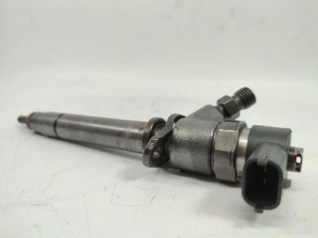 8658352 VOLVO Inyector de combustible  disponible Vigo