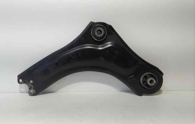 Brazo inferior derecho de la suspensión delantera 8660005370 RENAULT