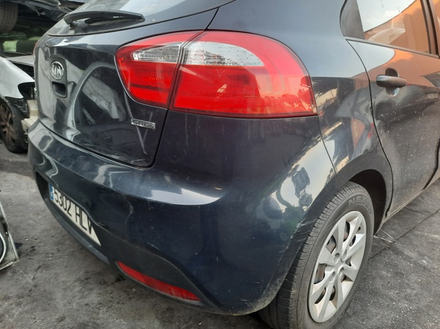Parachoques trasero para KIA Rio UB