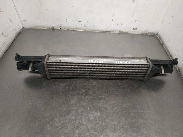 Enfriador de aire de admisión 866452000 FIAT