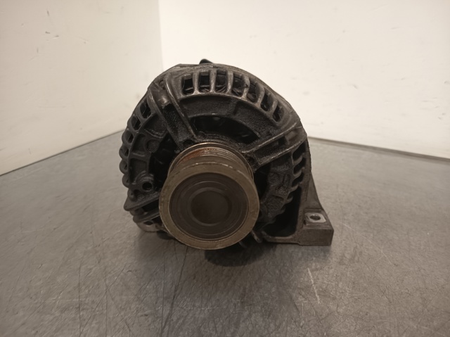 8676498 VOLVO Alternador  disponible Vigo