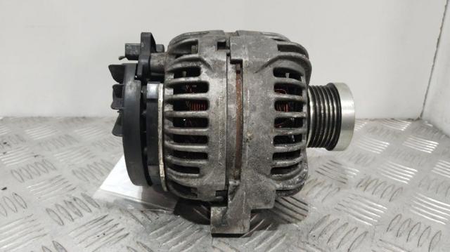 VOLVO 8676498 Alternador  disponible España