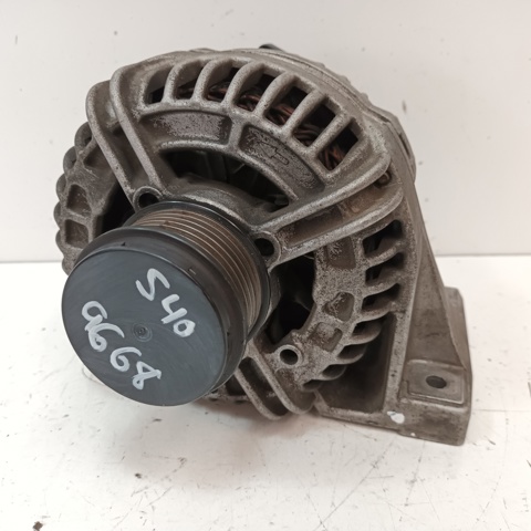 VOLVO 8676498 Alternador  en stock Terrassa