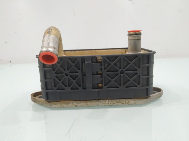 8677973 VOLVO Radiador de aceite comprar Bilbao