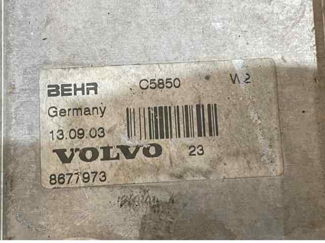 VOLVO 8677973 Radiador de aceite  en stock Salamanca