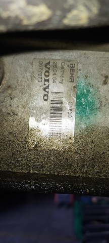 8677973 VOLVO Radiador de aceite comprar Bilbao