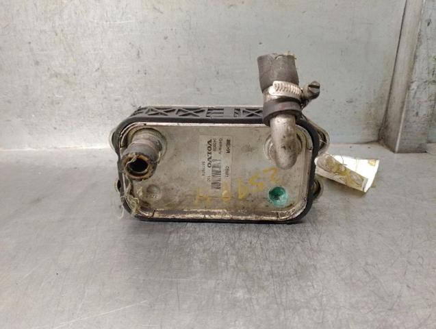 Enfriador de aceite  8677974 VOLVO