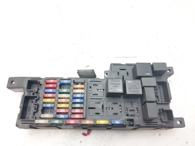 Caja reles Volvo S80 I sedán comprar en España