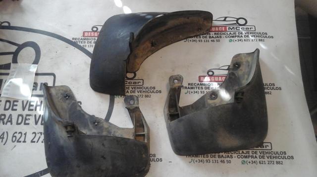 Faldilla guardabarro delantera izquierda 8683126900 Hyundai/Kia