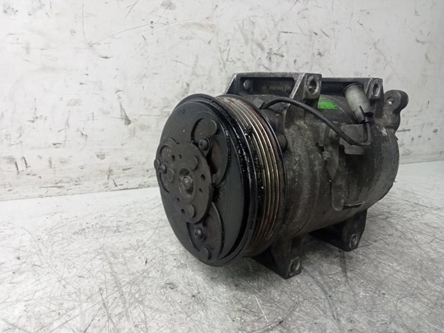 VOLVO 8684287 Compresor de aire acondicionado  disponible Valladolid