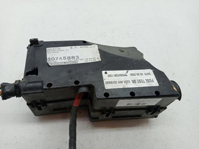 Caja reles Volvo V50 familiar comprar en España