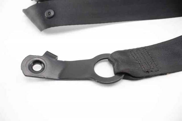 86884JD00A Cinturón de seguridad delantero derecho comprar Girona