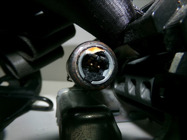 868850008R Cinturón de seguridad delantero izquierdo  disponible Málaga