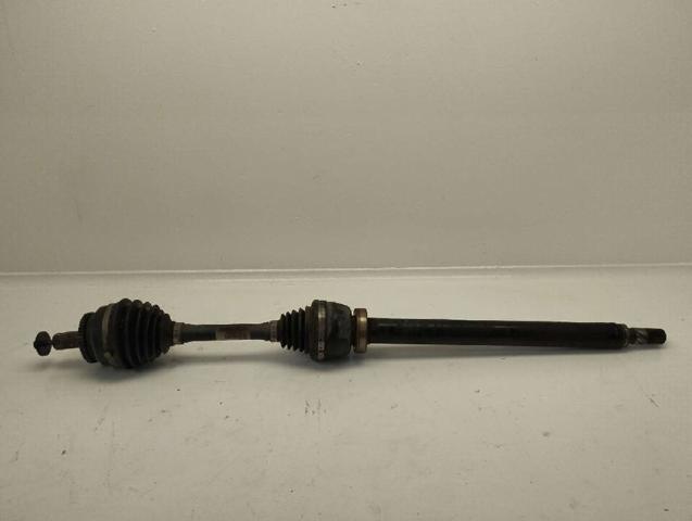 8689214 Semieje delantero derecho comprar Sevilla