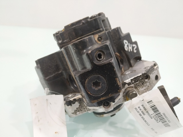 8689590 Bomba inyectora  en stock Sabadell