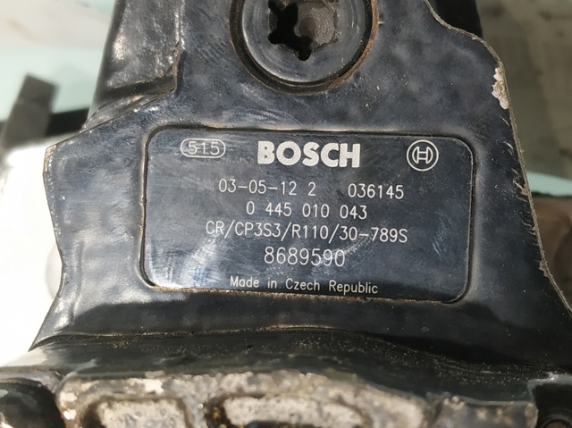 8689590 VOLVO Bomba de alta presión de combustible  comprar en Lleida