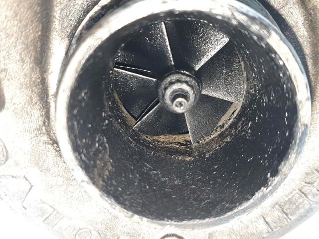 8689592 VOLVO Turbocompresor  en stock Córdoba