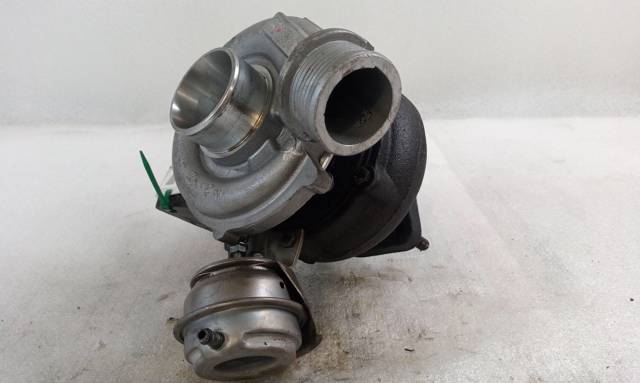 8689592 VOLVO Turbocompresor comprar Bilbao