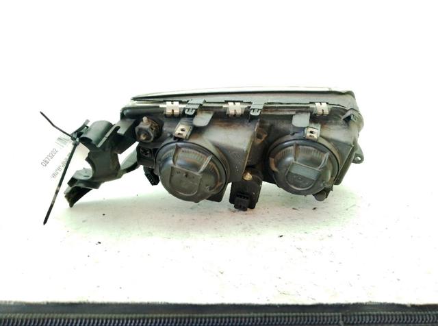 VOLVO 8693557 Faro izquierdo  en stock Salamanca