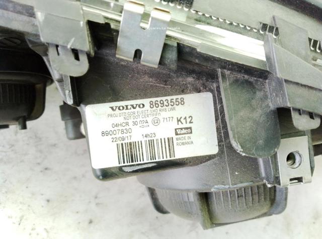 8693558 VOLVO Faro derecho  disponible Vigo
