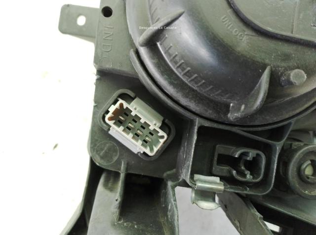 VOLVO 8693558 Faro derecho comprar Pamplona