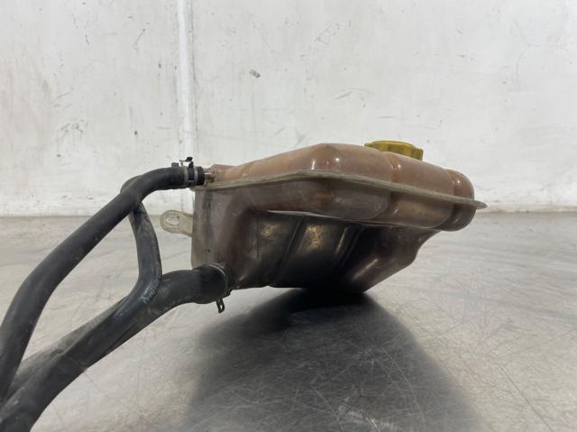 86FB8100GD FORD Tapón depósito de refrigerante  en stock Gandía