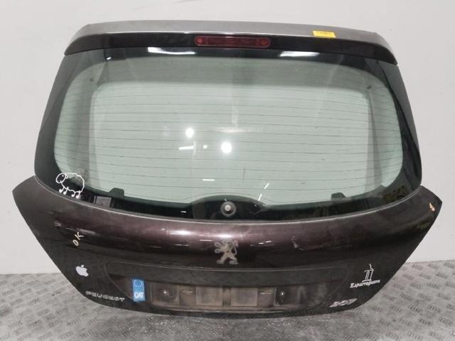 Puerta Peugeot 207 segundo mano en Madrid
