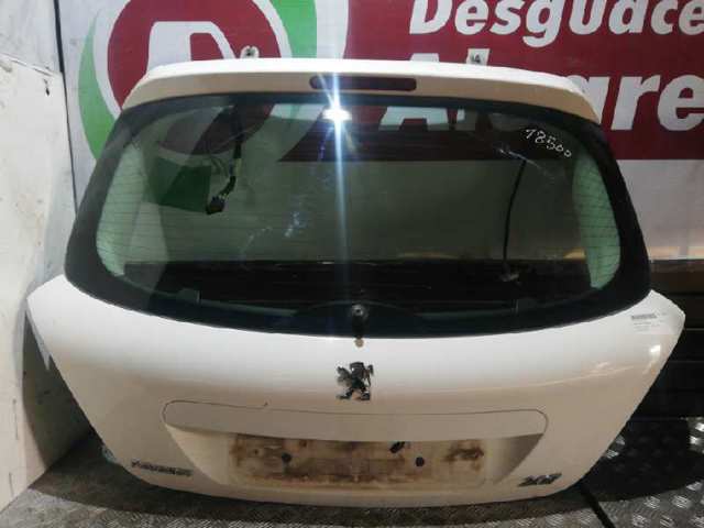 Puerta Peugeot 207 segundo mano en Madrid