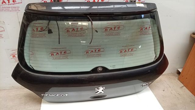 Comprar Puerta delantera izquierda Peugeot 307  hatchback usado