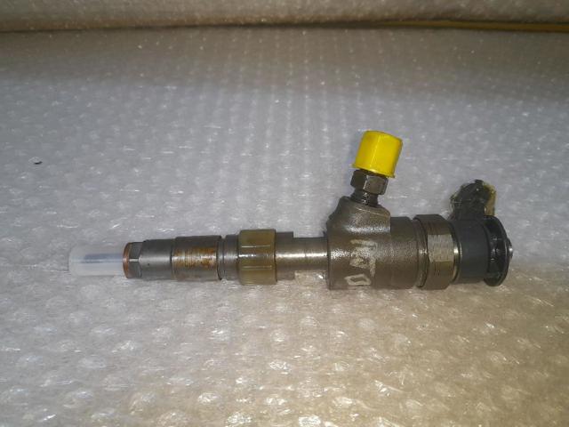 870692 Inyector  en stock Castellón