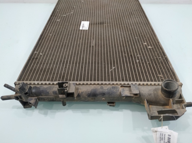 870824G Radiador de refrigeración del motor  disponible Utrera