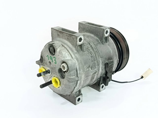 8708581 VOLVO Compresor de aire acondicionado  en stock Gandía