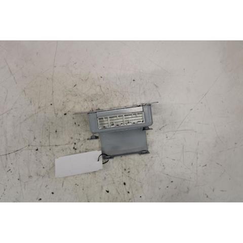8712008B20 Ssang Yong