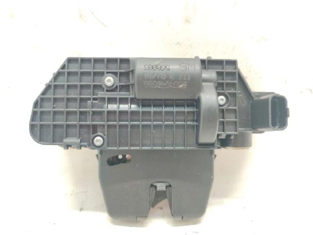 8719F8 Cerradura de maletero  en stock Sabadell