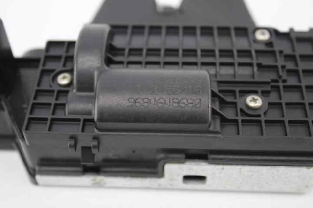8719G6 Cerradura de maletero  en stock Sabadell