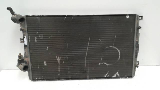 872272S VAG Radiador refrigeración del motor  disponible Ourense