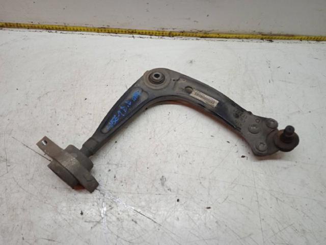 Brazo inferior derecho de la suspensión delantera 872275 PEUGEOT