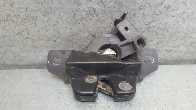 PEUGEOT 872477 Pieza de cierre de la cerradura del portón trasero  en stock Terrassa