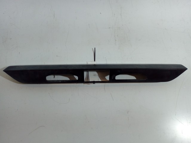 Moldura de la puerta de maletero 8731017000 Hyundai/Kia