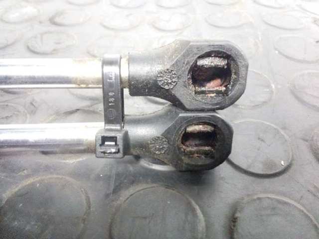 8731C0 PEUGEOT Amortiguador maletero  en stock Gandía
