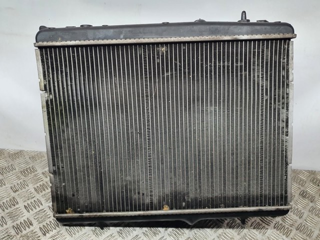 873461000 Radiador de refrigeración del motor  disponible Burgos