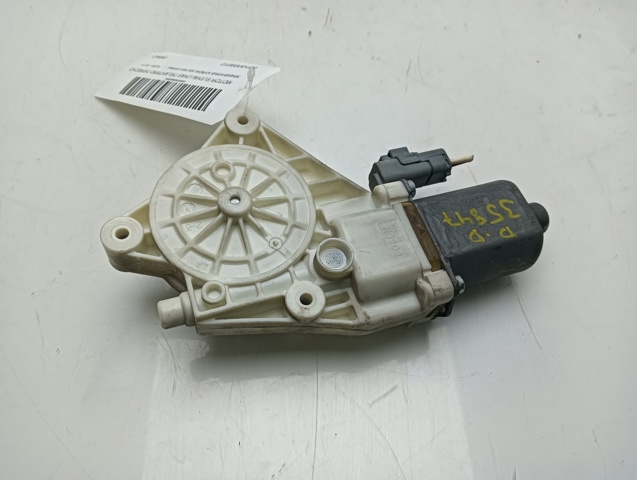 Motor eléctrico, elevalunas, puerta delantera derecha 8810009012 Ssang Yong